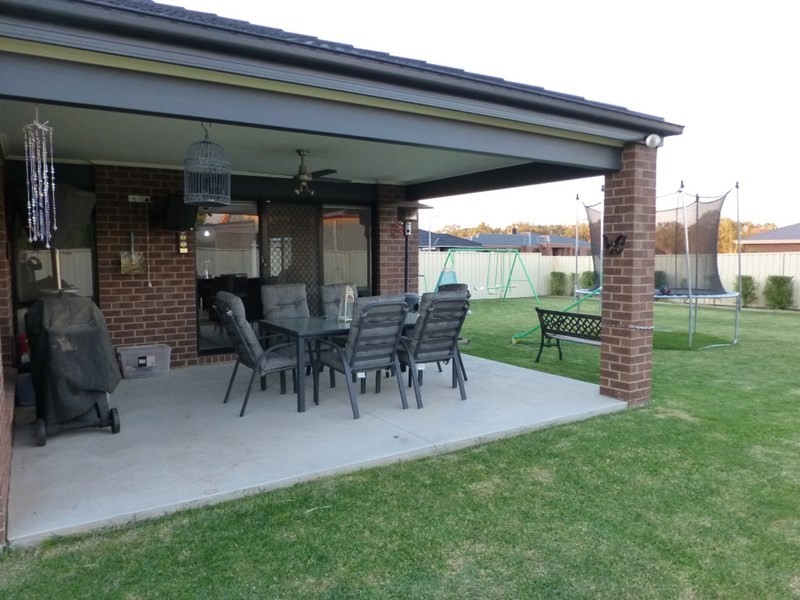 28 Riverina Parade, Echuca VIC 3564