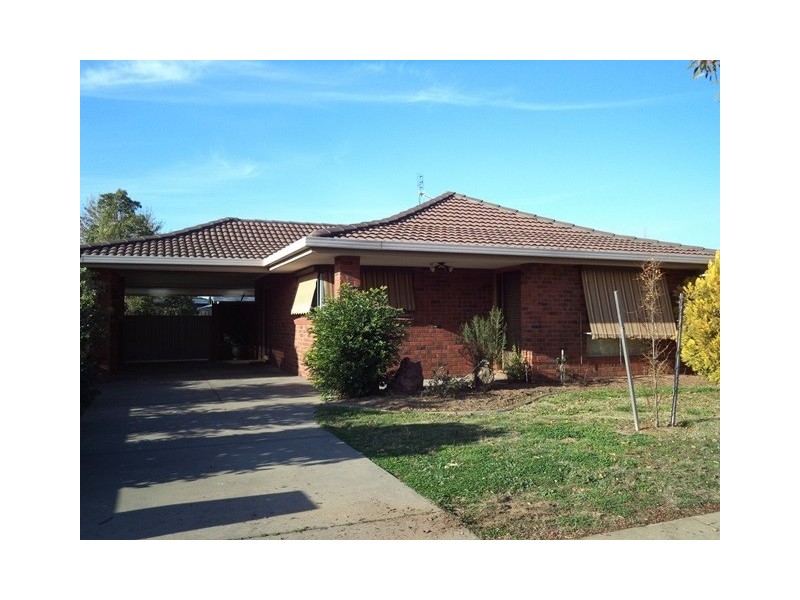 9 Francis Street, Moama NSW 2731