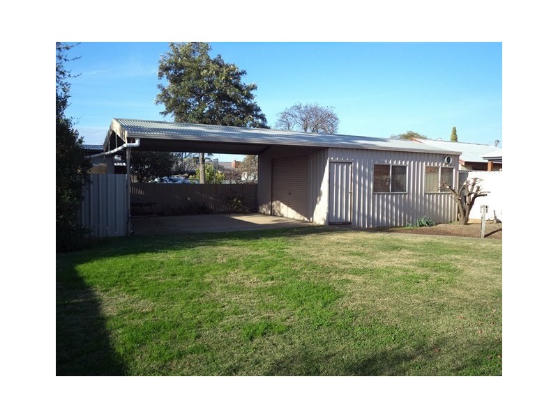 9 Francis Street, Moama NSW 2731