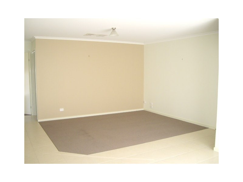 2/115-117 Shackell Street, Echuca VIC 3564