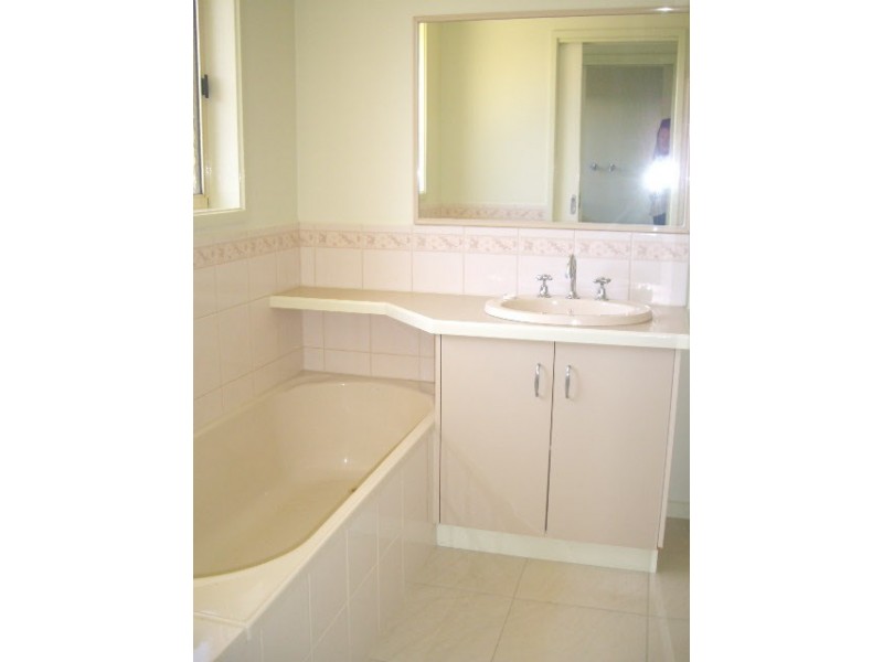 2/115-117 Shackell Street, Echuca VIC 3564