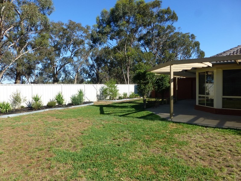 5 Stirling Court, Moama NSW 2731