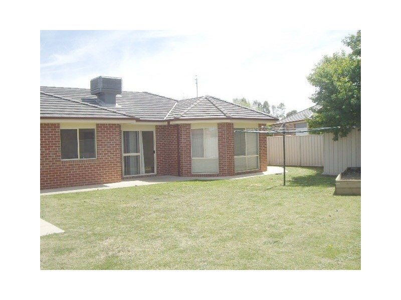 11 Sunrise Avenue, Moama NSW 2731