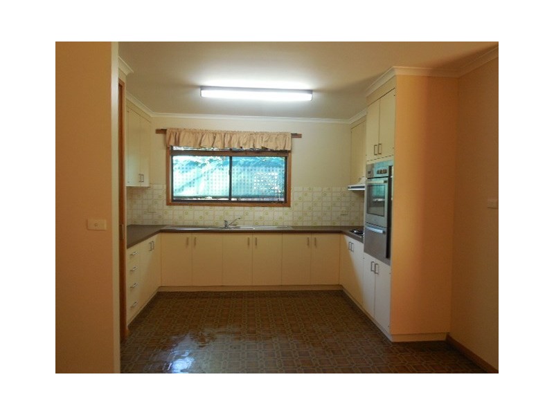 32 Hillview Avenue, Moama NSW 2731