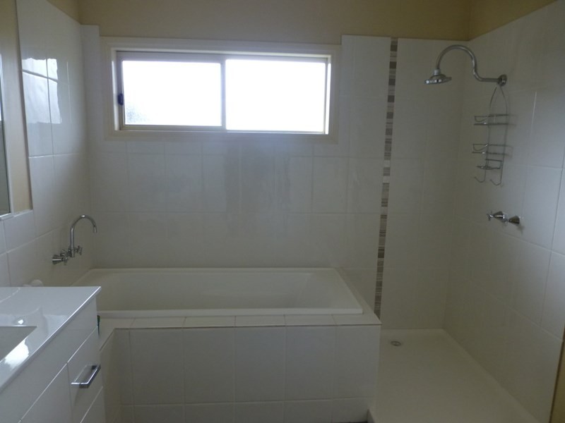 6 Winnima Avenue, Moama NSW 2731