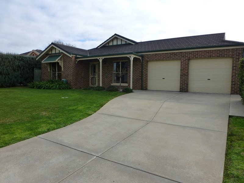 13 Murphy Way, Echuca VIC 3564