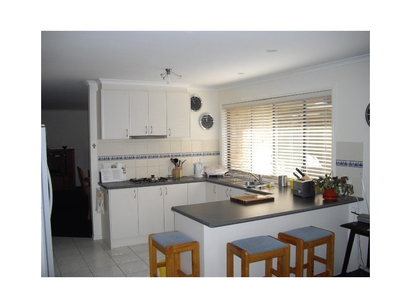 27 Woodlands Circuit, Echuca VIC 3564