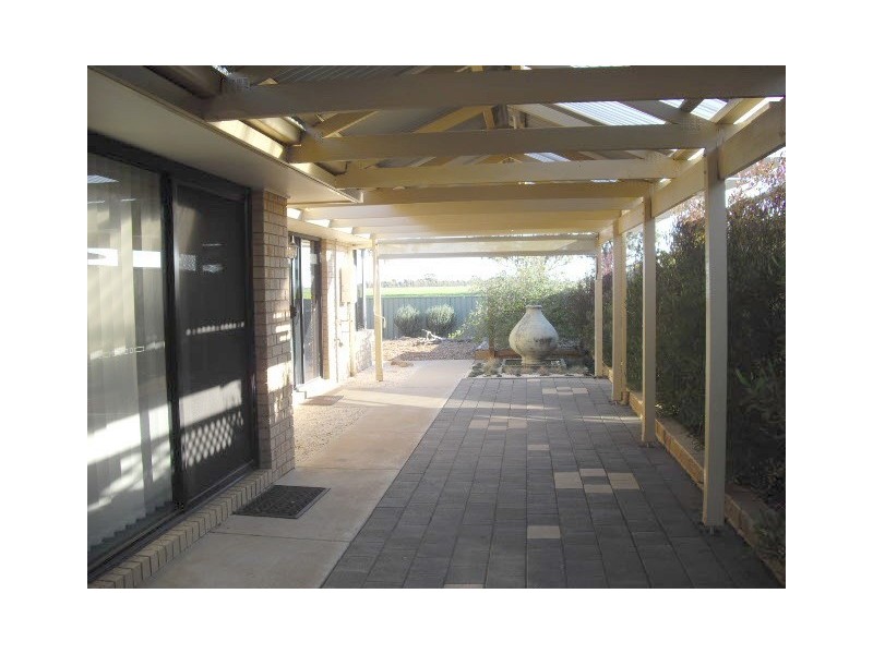 27 Woodlands Circuit, Echuca VIC 3564