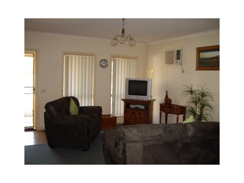 2/1-3 Wattle Street, Echuca VIC 3564