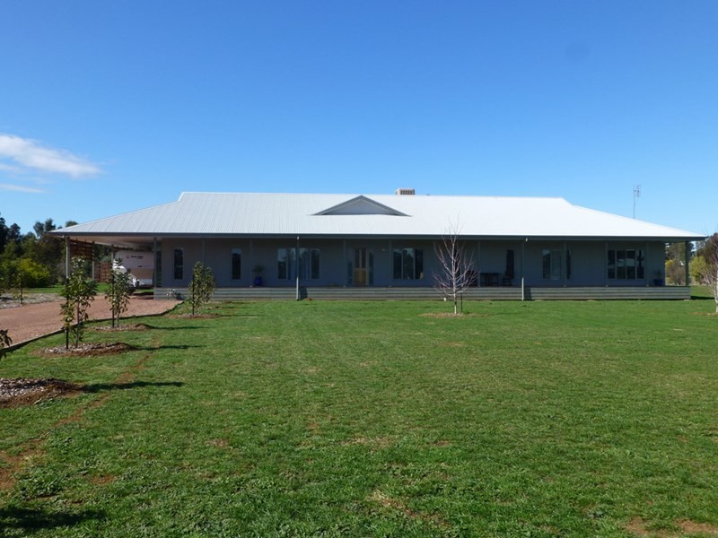 10 Manzanillo Avenue, Moama NSW 2731