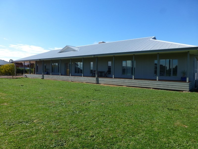 10 Manzanillo Avenue, Moama NSW 2731