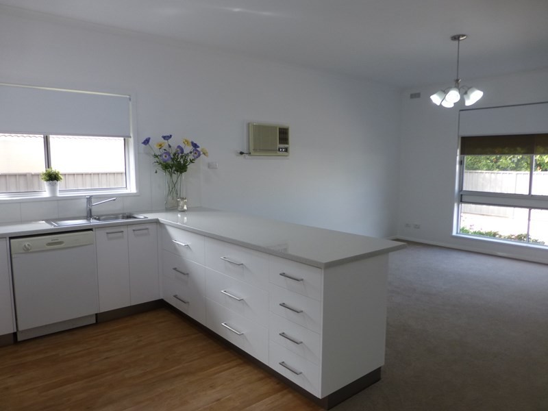 3/336 High Street, Echuca VIC 3564