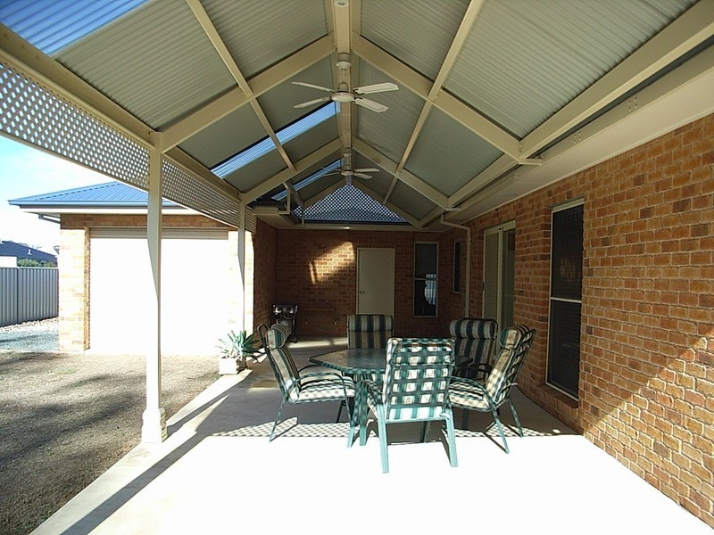 43 Glencoe Boulevard, Moama NSW 2731