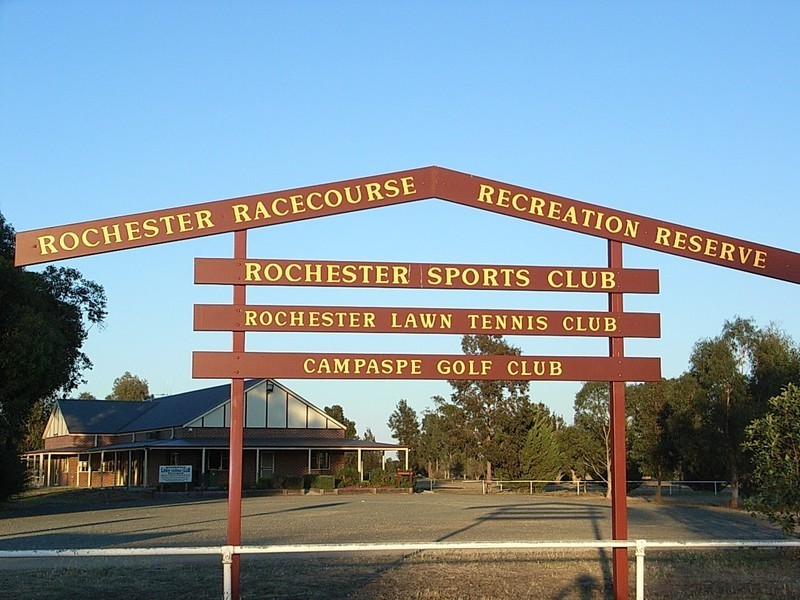 33 Diggora Road, Rochester VIC 3561