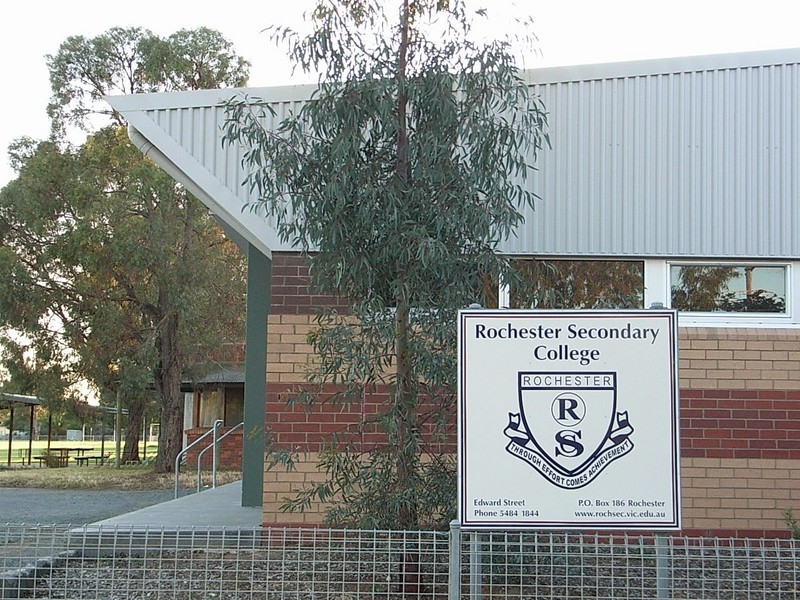 33 Diggora Road, Rochester VIC 3561