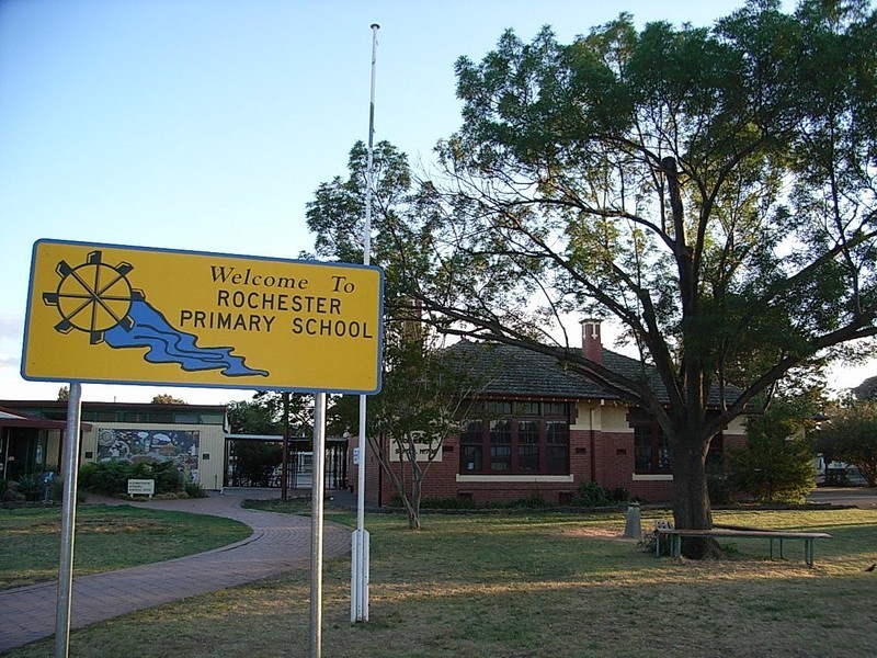 33 Diggora Road, Rochester VIC 3561