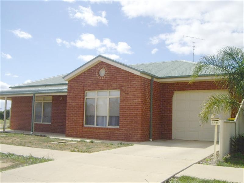 1/24 Bennett Court, Echuca VIC 3564