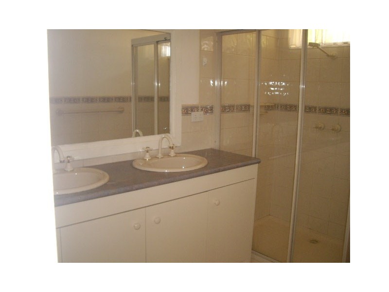 43 Regent Street, Moama NSW 2731