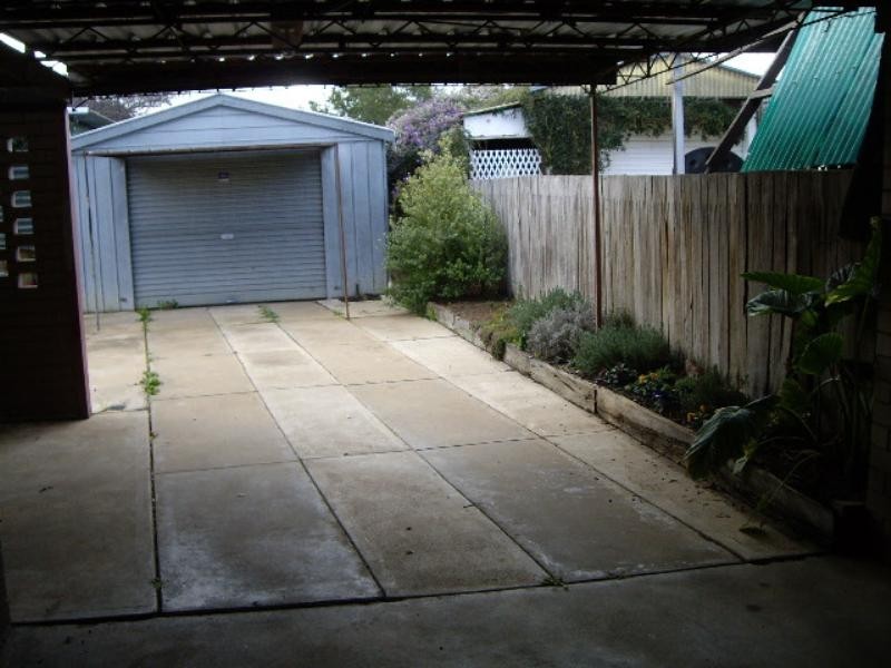 4 Vines Street, Echuca VIC 3564