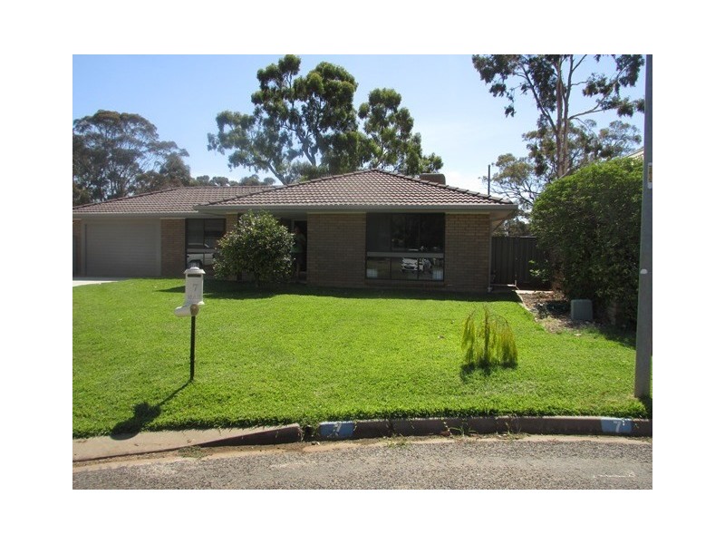 7 Pevensey Place, Moama NSW 2731