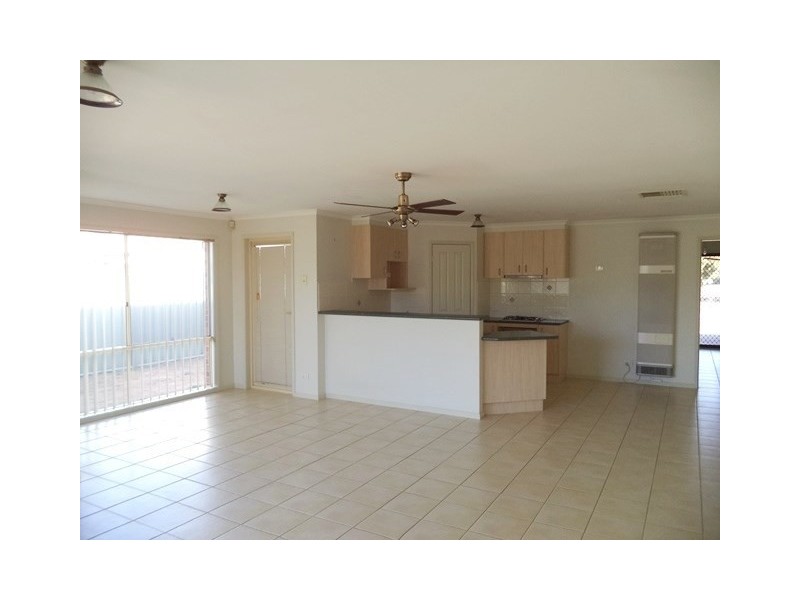 2 Woodlands Circuit, Echuca VIC 3564