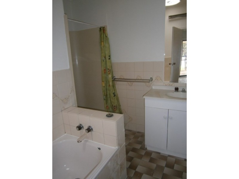 12 Porter Street, Moama NSW 2731