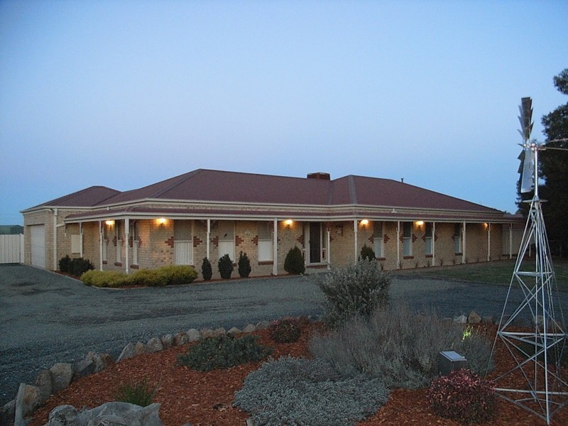 31 Village Court, Echuca VIC 3564