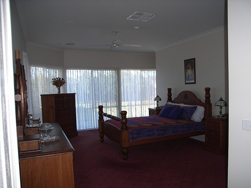 31 Village Court, Echuca VIC 3564