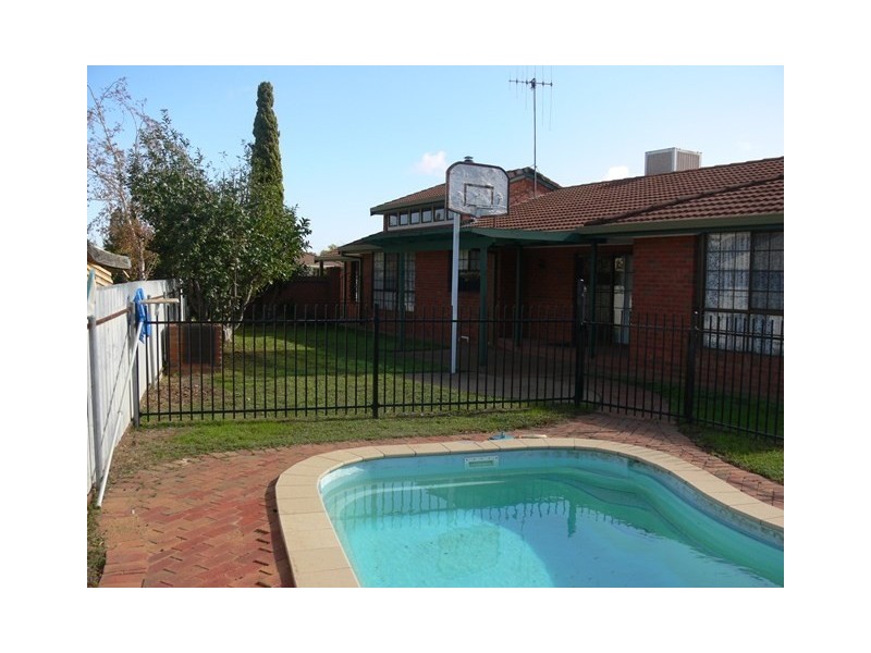 10 Lachlan Cresent, Echuca VIC 3564