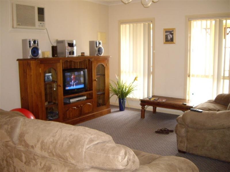 2/295 High Street, Echuca VIC 3564