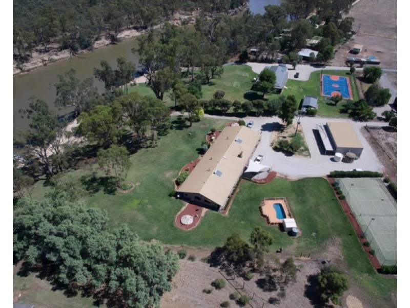 1095 Perricoota Road, Moama NSW 2731