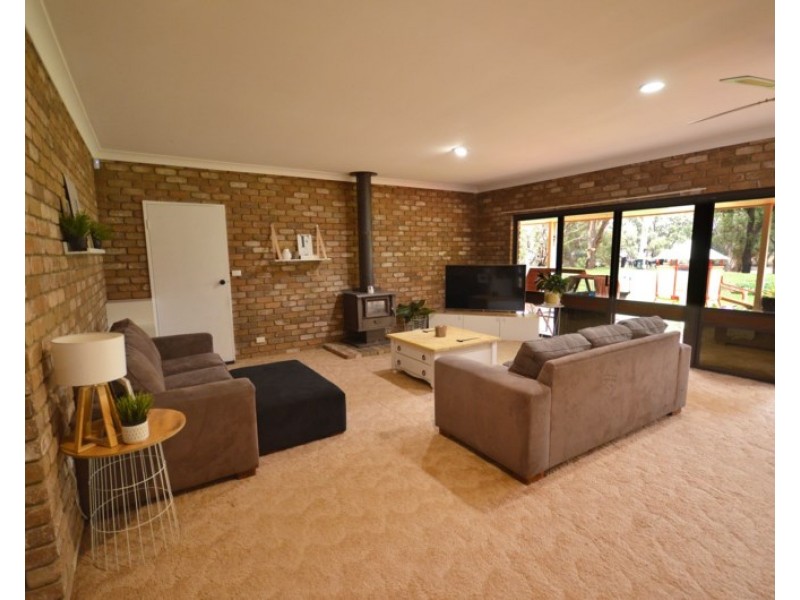 1095 Perricoota Road, Moama NSW 2731