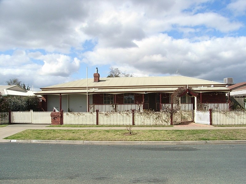 41 Lawson Drive, Moama NSW 2731