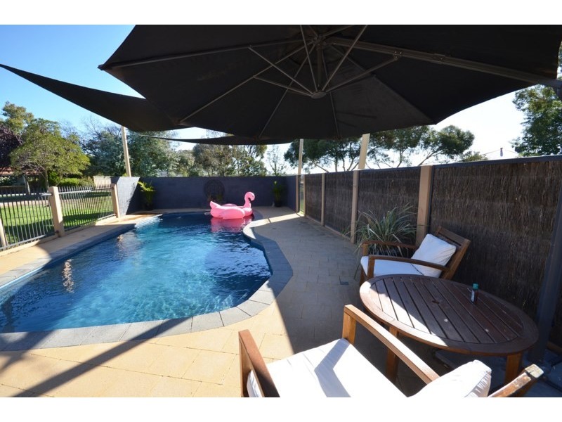 8 Tomara Court, Moama NSW 2731