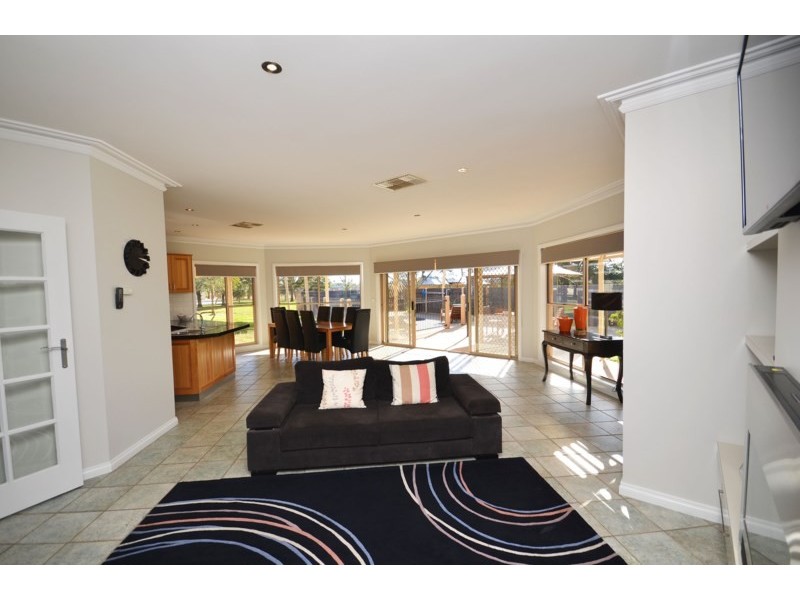 8 Tomara Court, Moama NSW 2731