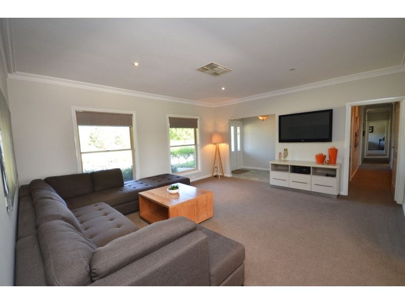 8 Tomara Court, Moama NSW 2731