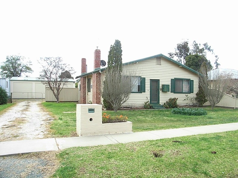 16 Kinsey Street, Moama NSW 2731