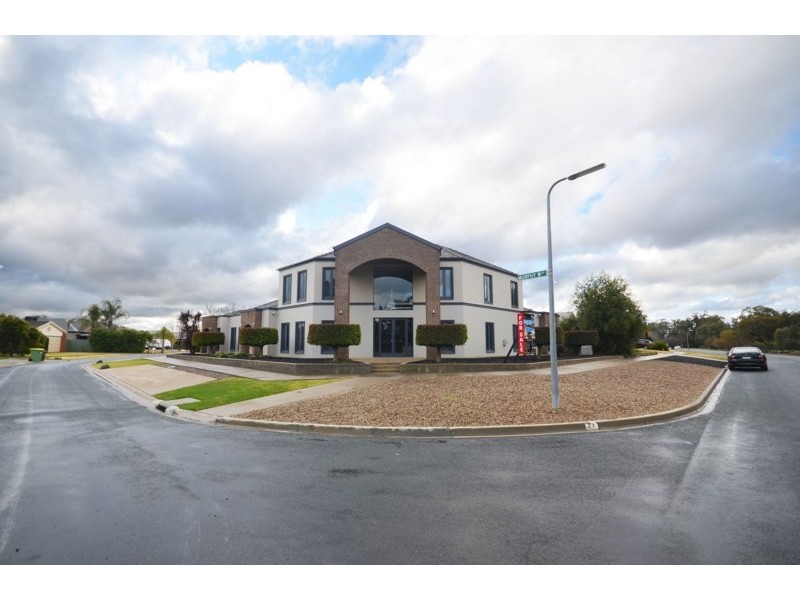 23 Campaspe Esplande, Echuca VIC 3564