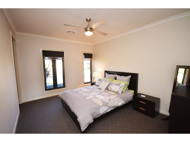 23 Campaspe Esplande, Echuca VIC 3564