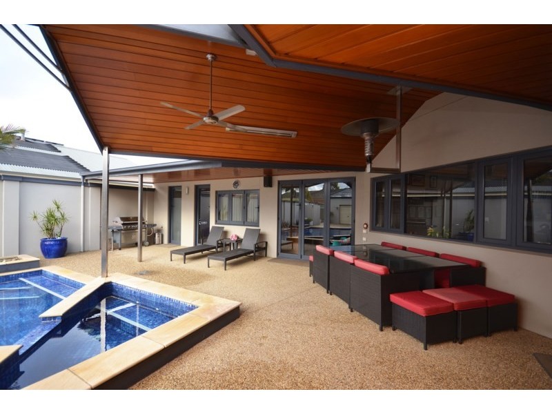 23 Campaspe Esplande, Echuca VIC 3564