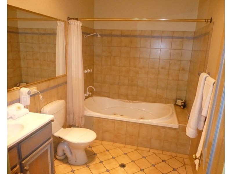 578 High Street, Echuca VIC 3564