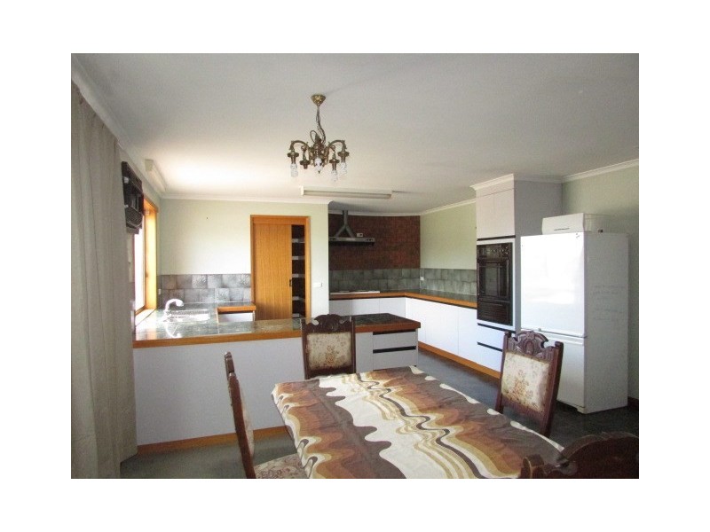 9 Meninya Street, Moama NSW 2731