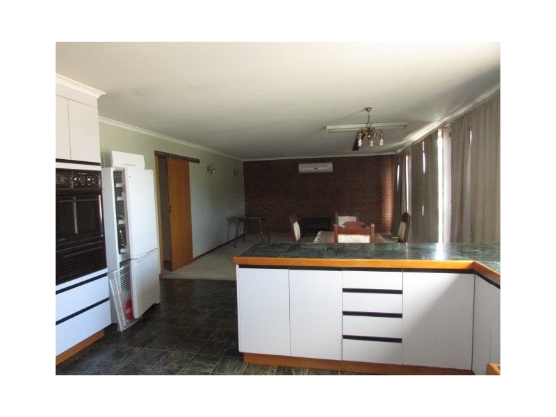 9 Meninya Street, Moama NSW 2731