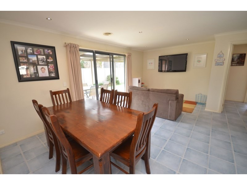 2 Pelican Place, Moama NSW 2731