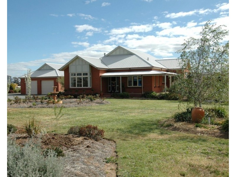 6 Fawkner Court, Echuca VIC 3564