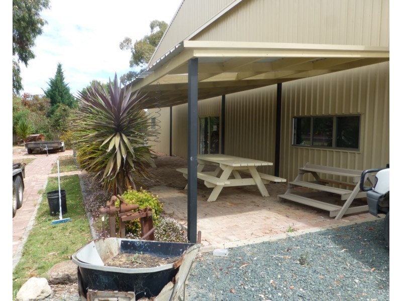 105-111 Bowen Street, Echuca VIC 3564