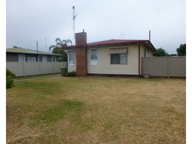 16 Garden Crescent, Echuca VIC 3564