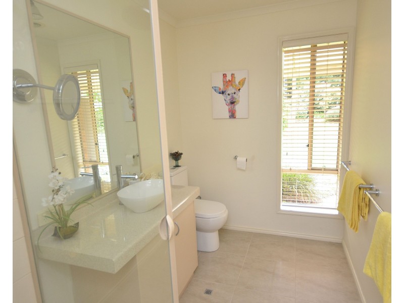 4 Tasman Court, Echuca VIC 3564