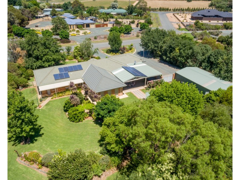 4 Tasman Court, Echuca VIC 3564