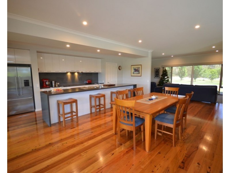 44 River Avenue, Echuca VIC 3564